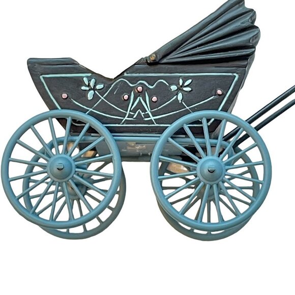 Renny’s Buggy a Tiny Treasure by Jan Hagara Porcelain Figurine Baby in Carriage - Picture 8 of 8